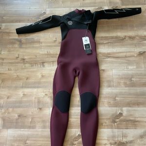 Vissla 7 Seas Boys Full Wetsuit 3/2- size 14